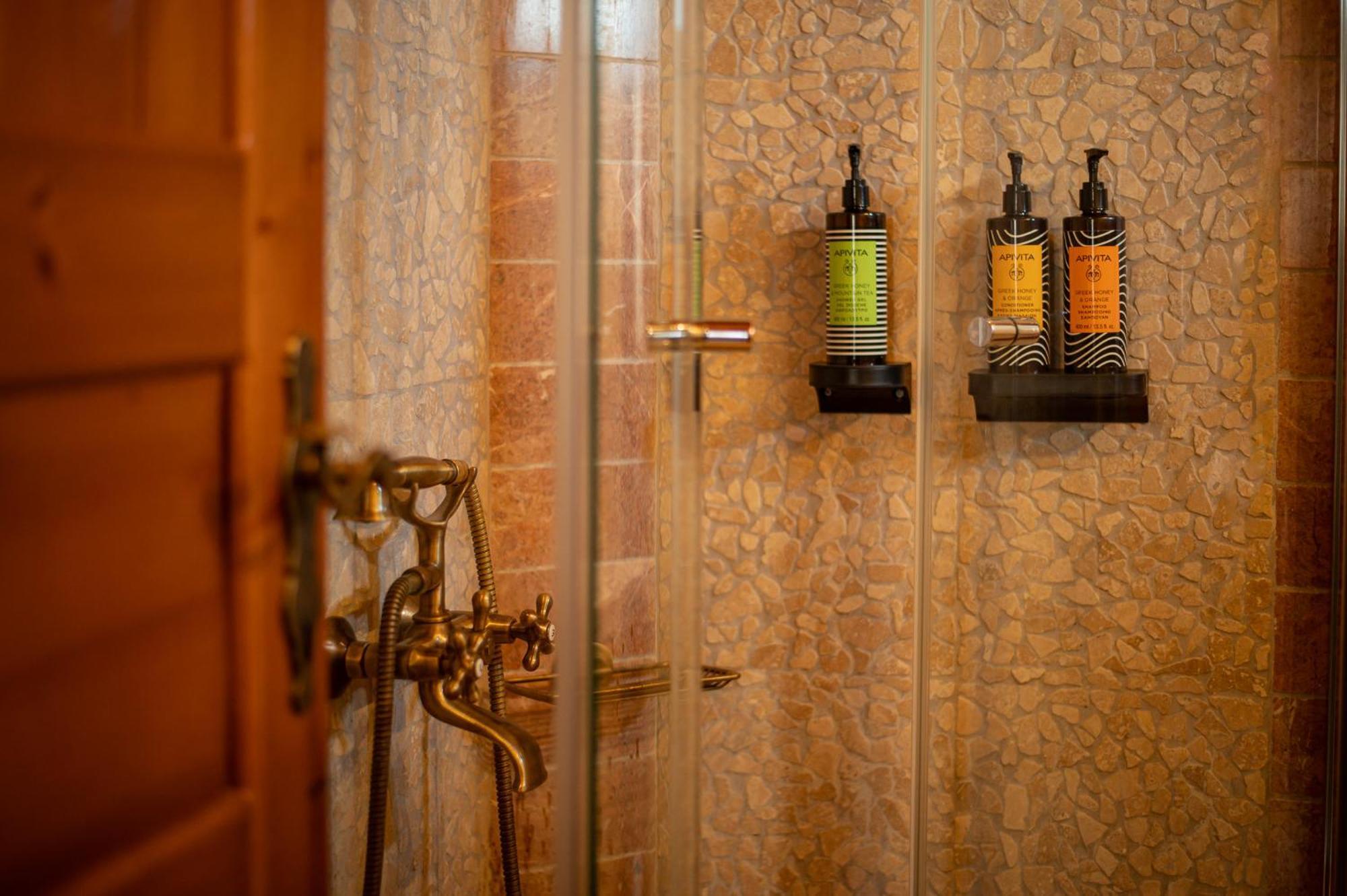 4 Seasons Premium Chalet Agios Athanasios  Extérieur photo